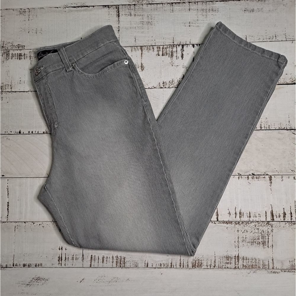 Gloria Vanderbilt Pinstriped Jeans